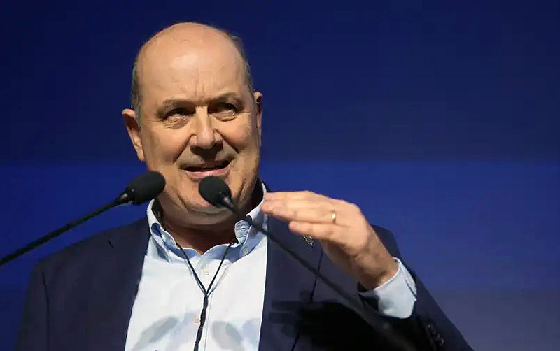 Sturzenegger afirmó que la reforma laboral regirá para la totalidad del empleo privado Sturzenegger afirmó que la reforma laboral regirá para la totalidad del empleo privado