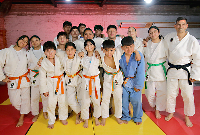 Deportistas chaqueños de Judo viajan a San Juan al Campeonato Nacional Clausura 2025 Deportistas chaqueños de Judo viajan a San Juan al Campeonato Nacional Clausura 2025