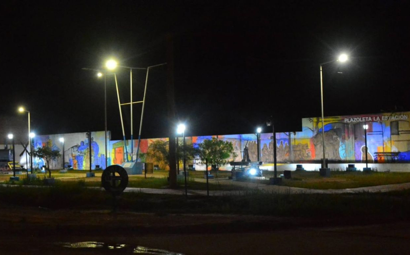 El Municipio de Juan José Castelli repuso luminarias vandalizadas en espacios públicos El Municipio de Juan José Castelli repuso luminarias vandalizadas en espacios públicos