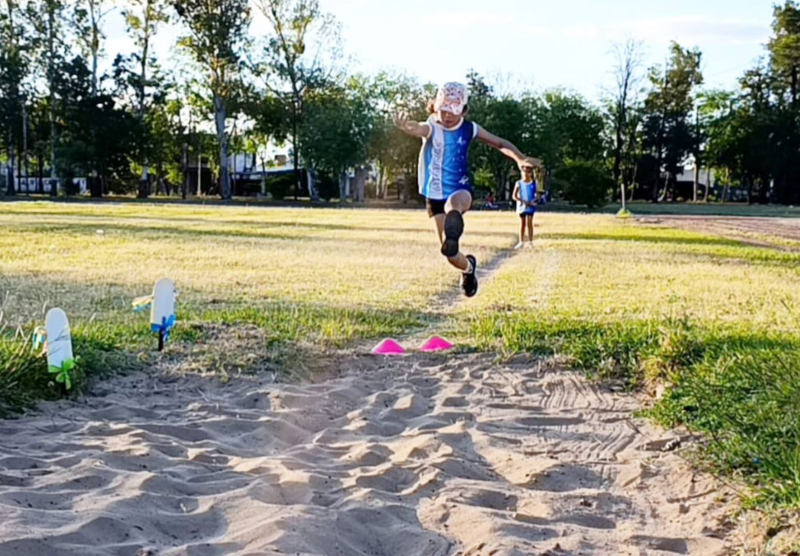 Las Breñas llevó adelante una nueva edición del Torneo de Atletismo “Inmigrante 2025” Las Breñas llevó adelante una nueva edición del Torneo de Atletismo “Inmigrante 2025”