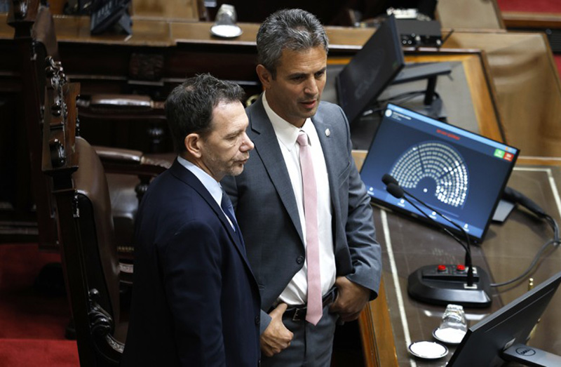 Se les soltó el patín Se les soltó el patín