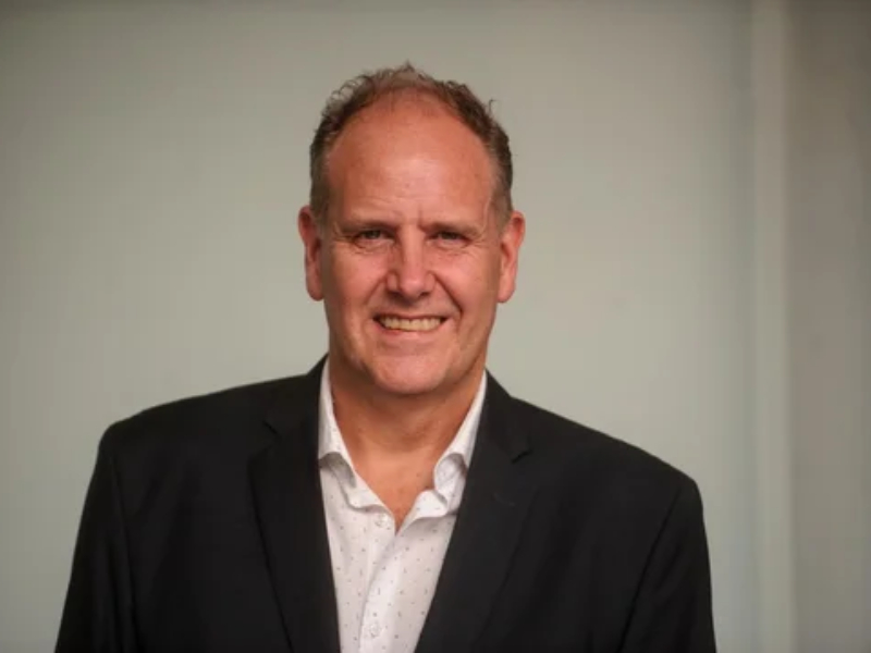 La Alianza de Iglesias Evangélicas reeligió al pastor Christian Hooft como presidente La Alianza de Iglesias Evangélicas reeligió al pastor Christian Hooft como presidente