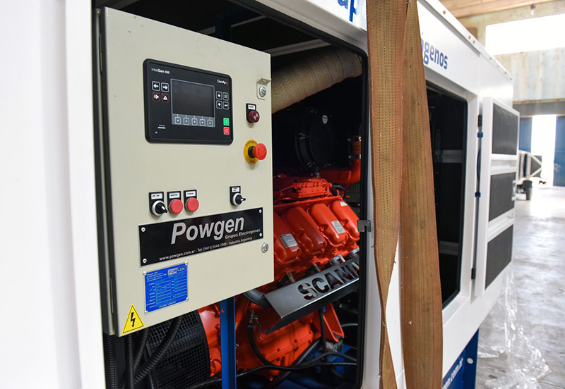 SECHEEP instaló un nuevo grupo electrógeno de 640 KVA más energía para Comandancia Frías SECHEEP instaló un nuevo grupo electrógeno de 640 KVA más energía para Comandancia Frías