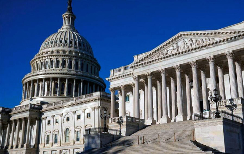 El Senado de EE.UU. aprobó iniciativa para frenar incursiones de Trump en Venezuela El Senado de EE.UU. aprobó iniciativa para frenar incursiones de Trump en Venezuela