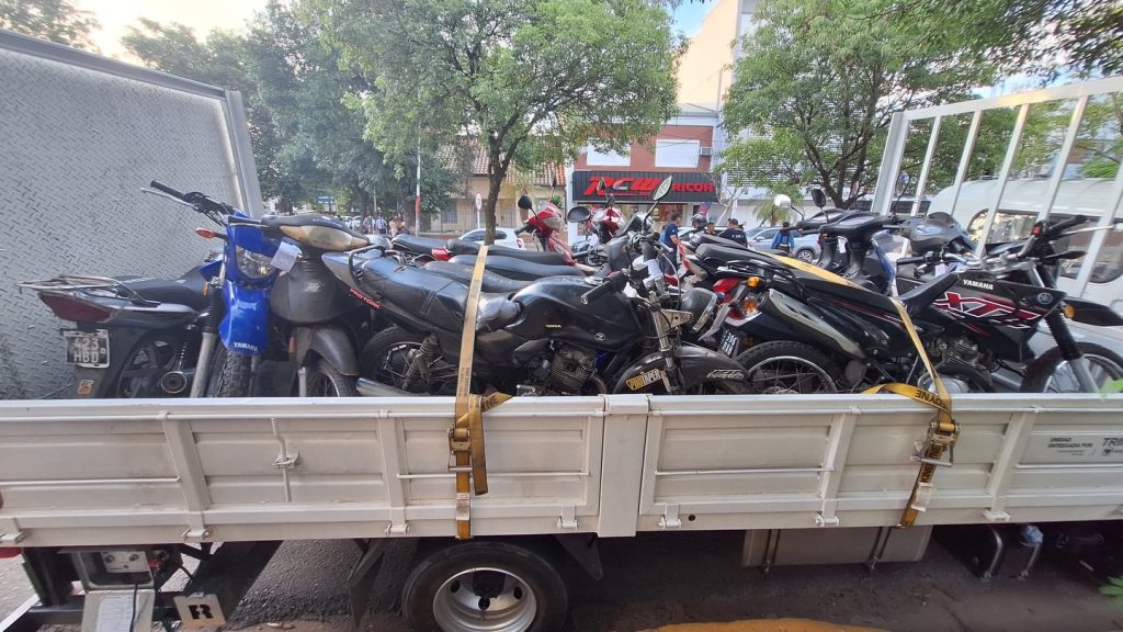 Operativo de control de casco: 26 motocicletas secuestradas